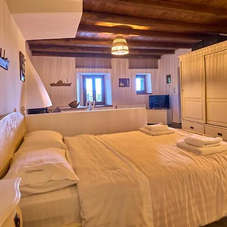 Thalassoxyla Thalassa Apartment